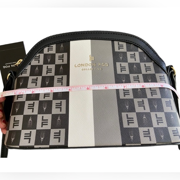 LONDON FOG ELLIE SIGNATURE CROSSBODY - Picture 5 of 15